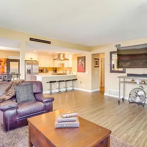 https://newport-beach-vacation-rental-steps-to-shore.topanaheimhotels.com