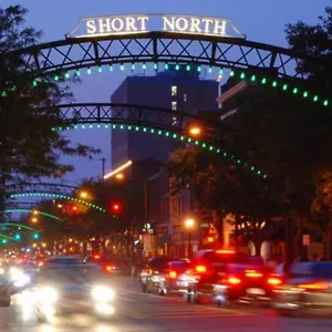 https://luxury-three-story-apartment-in-short-north.columbusohiohotels.org
